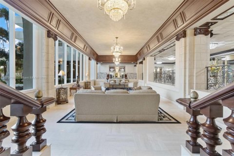 Copropriété à vendre à Hallandale Beach, Floride: 2 chambres, 121.89 m2 № 1862904 - photo 25