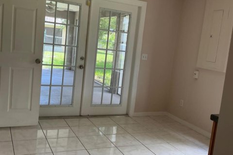 House in Port St. Lucie, Florida 4 bedrooms, 160.54 sq.m. № 2087136 - photo 9