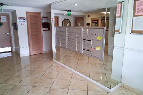 Copropriété à louer à Miami, Floride: 2 chambres, 93.65 m2 № 1840868 - photo 27