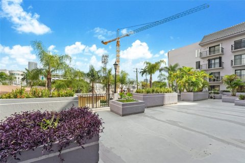 Снять в аренду кондоминиум в Майами, Флорида 2 спальни, 56.48м2, № 1992527 - фото 2