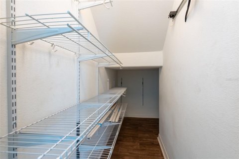 Купить виллу или дом в Ривервью, Флорида 8 комнат, 234.86м2, № 2149651 - фото 9