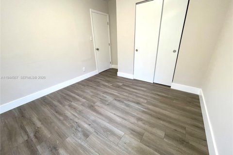 Villa ou maison à louer à Pompano Beach, Floride: 2 chambres, 66.89 m2 № 2001090 - photo 7