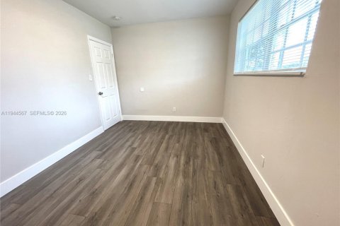 Villa ou maison à louer à Pompano Beach, Floride: 2 chambres, 66.89 m2 № 2001090 - photo 8