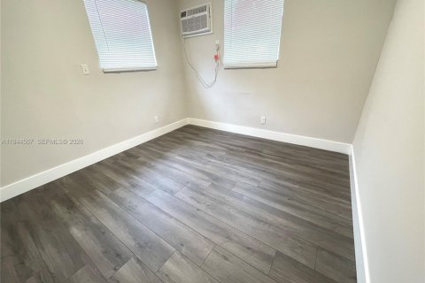 Villa ou maison à louer à Pompano Beach, Floride: 2 chambres, 66.89 m2 № 2001090 - photo 9