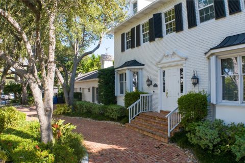 House in Fort Lauderdale, Florida 4 bedrooms, 432 sq.m. № 1990505 - photo 19