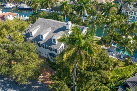 House in Fort Lauderdale, Florida 4 bedrooms, 432 sq.m. № 1990505 - photo 15