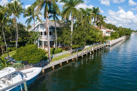 House in Fort Lauderdale, Florida 4 bedrooms, 432 sq.m. № 1990505 - photo 13