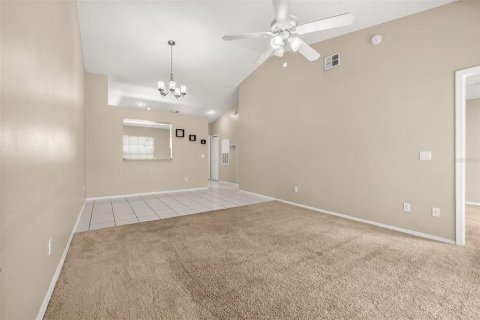 Townhouse in Orlando, Florida 3 bedrooms, 106.74 sq.m. № 2093804 - photo 25