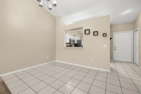 Townhouse in Orlando, Florida 3 bedrooms, 106.74 sq.m. № 2093804 - photo 21