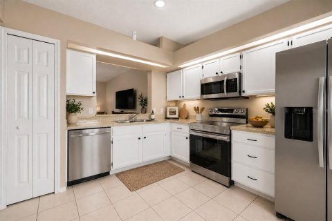 Townhouse in Orlando, Florida 3 bedrooms, 106.74 sq.m. № 2093804 - photo 16