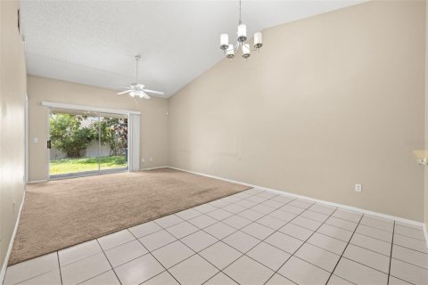 Townhouse in Orlando, Florida 3 bedrooms, 106.74 sq.m. № 2093804 - photo 20