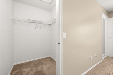 Townhouse in Orlando, Florida 3 bedrooms, 106.74 sq.m. № 2093804 - photo 29