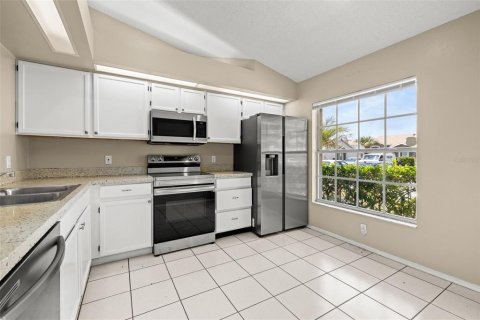 Townhouse in Orlando, Florida 3 bedrooms, 106.74 sq.m. № 2093804 - photo 18