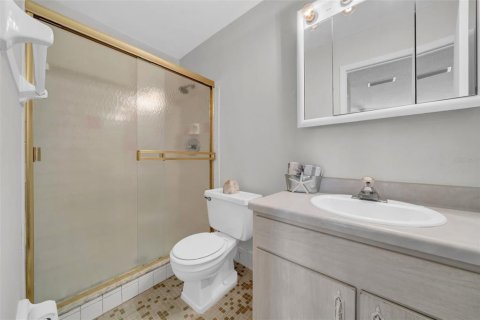 Купить кондоминиум в Сент-Питерсберг, Флорида 6 комнат, 87.33м2, № 1553683 - фото 17