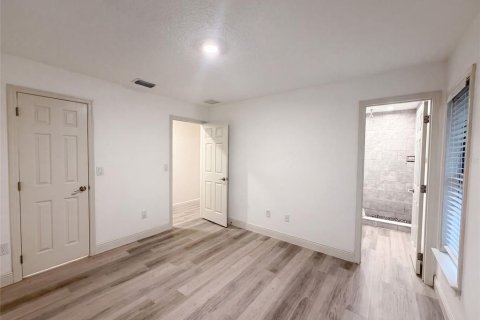 House in Apopka, Florida 3 bedrooms, 130.06 sq.m. № 2227774 - photo 18