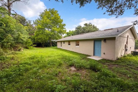 House in Apopka, Florida 3 bedrooms, 130.06 sq.m. № 2227774 - photo 25