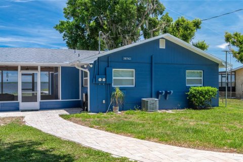 House in Lake Wales, Florida 2 bedrooms, 130.06 sq.m. № 2156373 - photo 8
