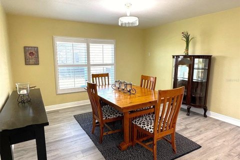 House in Lake Wales, Florida 2 bedrooms, 130.06 sq.m. № 2156373 - photo 20