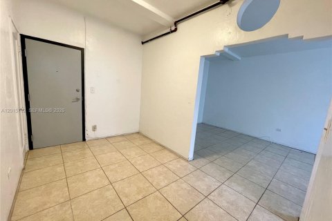 Copropriété à louer à Miami Beach, Floride: 30.19 m2 № 2266188 - photo 6