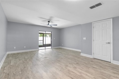 Adosado en alquiler en Tampa, Florida, 2 dormitorios, 110.37 m2 № 1857936 - foto 15
