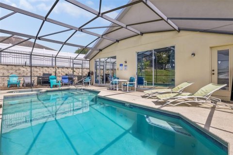 House in Davenport, Florida 4 bedrooms, 171.31 sq.m. № 2236539 - photo 18