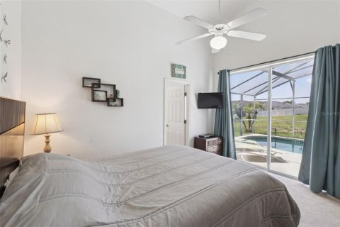 House in Davenport, Florida 4 bedrooms, 171.31 sq.m. № 2236539 - photo 8