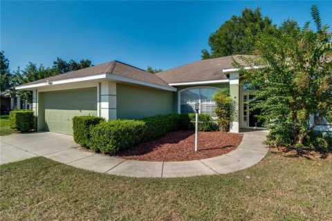 Villa ou maison à Ocala, Floride 3 chambres, 154.5 m2 № 2306136