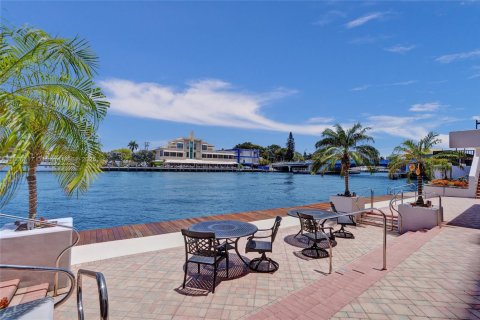 Condo in Fort Lauderdale, Florida, 1 bedroom  № 1865645 - photo 26
