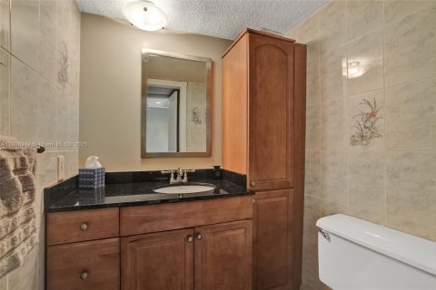 Condo in Fort Lauderdale, Florida, 1 bedroom  № 1865645 - photo 16