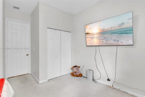 Townhouse in Homestead, Florida 3 bedrooms, 147.16 sq.m. № 2059795 - photo 21