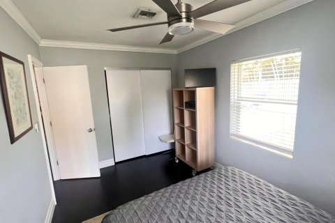 House in Wilton Manors, Florida 5 bedrooms, 164.9 sq.m. № 2083214 - photo 29
