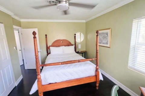 House in Wilton Manors, Florida 5 bedrooms, 164.9 sq.m. № 2083214 - photo 30