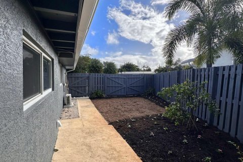 House in Wilton Manors, Florida 5 bedrooms, 164.9 sq.m. № 2083214 - photo 6