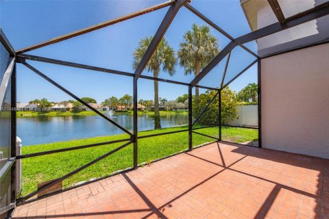 House in Boynton Beach, Florida 3 bedrooms, 165.46 sq.m. № 1877797 - photo 28