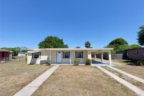 Villa ou maison à Port Charlotte, Floride 2 chambres, 71.35 m2 № 2437190
