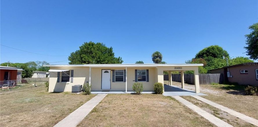 Villa ou maison à Port Charlotte, Floride 2 chambres, 71.35 m2 № 2437190