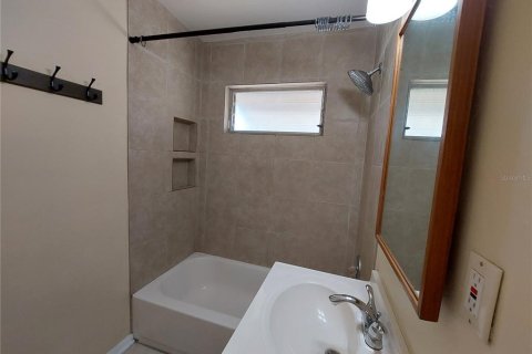 Villa ou maison à louer à Port Charlotte, Floride: 2 chambres, 71.35 m2 № 2437190 - photo 28