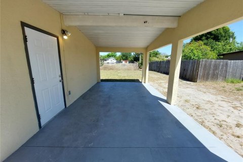 Villa ou maison à louer à Port Charlotte, Floride: 2 chambres, 71.35 m2 № 2437190 - photo 15