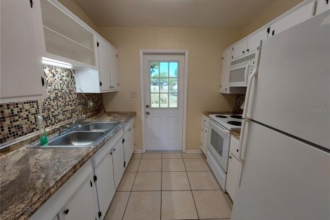Villa ou maison à louer à Port Charlotte, Floride: 2 chambres, 71.35 m2 № 2437190 - photo 18