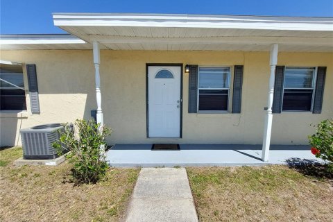 Villa ou maison à louer à Port Charlotte, Floride: 2 chambres, 71.35 m2 № 2437190 - photo 14