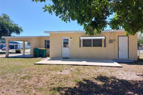 Villa ou maison à louer à Port Charlotte, Floride: 2 chambres, 71.35 m2 № 2437190 - photo 8