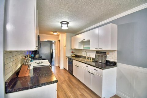 Condominio en venta en Winter Haven, Florida, 2 dormitorios, 99.68 m2 № 1915521 - foto 9