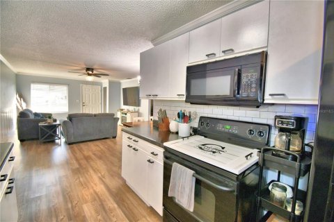 Condominio en venta en Winter Haven, Florida, 2 dormitorios, 99.68 m2 № 1915521 - foto 11