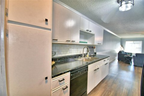 Condominio en venta en Winter Haven, Florida, 2 dormitorios, 99.68 m2 № 1915521 - foto 12
