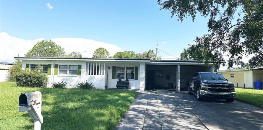 Casa en Kissimmee, Florida 3 dormitorios, 127.65 m2 № 1810544