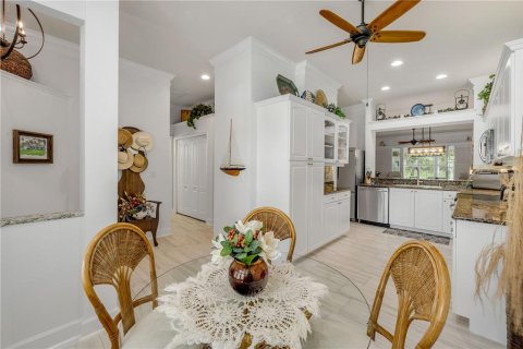 House in Ormond Beach, Florida 3 bedrooms, 156.45 sq.m. № 1784875 - photo 4
