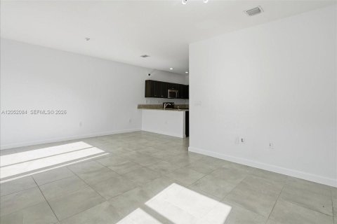 Touwnhouse à vendre à Homestead, Floride: 3 chambres, 173.73 m2 № 2260561 - photo 7
