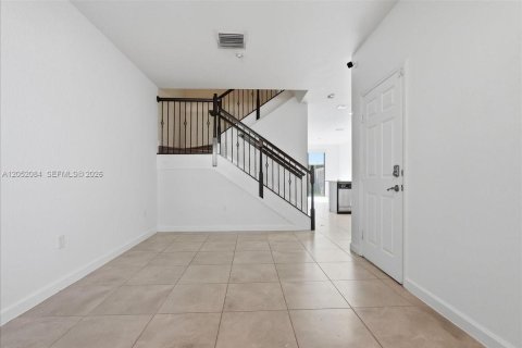 Touwnhouse à vendre à Homestead, Floride: 3 chambres, 173.73 m2 № 2260561 - photo 8