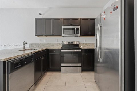 Touwnhouse à vendre à Homestead, Floride: 3 chambres, 173.73 m2 № 2260561 - photo 4