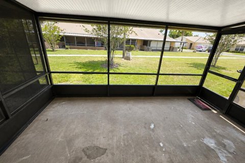Condo in Kissimmee, Florida, 2 bedrooms № 2199068 - photo 12